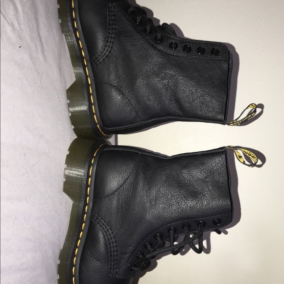 Dr. Martens, 1460 Pascal, Black, size 5, brand new - Picture 2 of 8